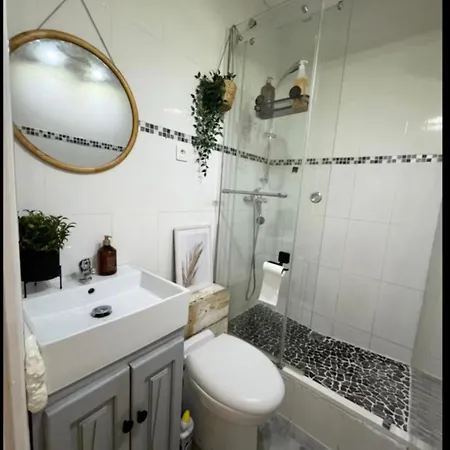 Apartment 16 Lys - Lovely For Two 10 Minutes From The Croisette *